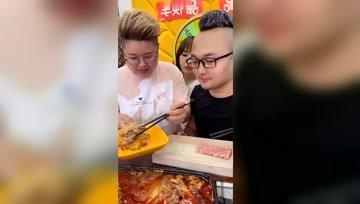 娱乐吃瓜酱过生日,星光熠熠，欢乐满溢